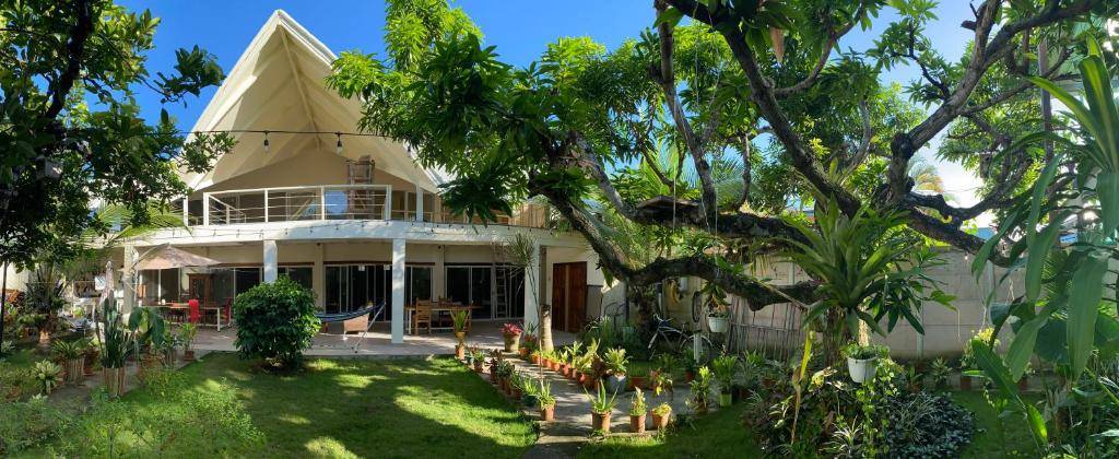 Pura Vida Boutique Apartments