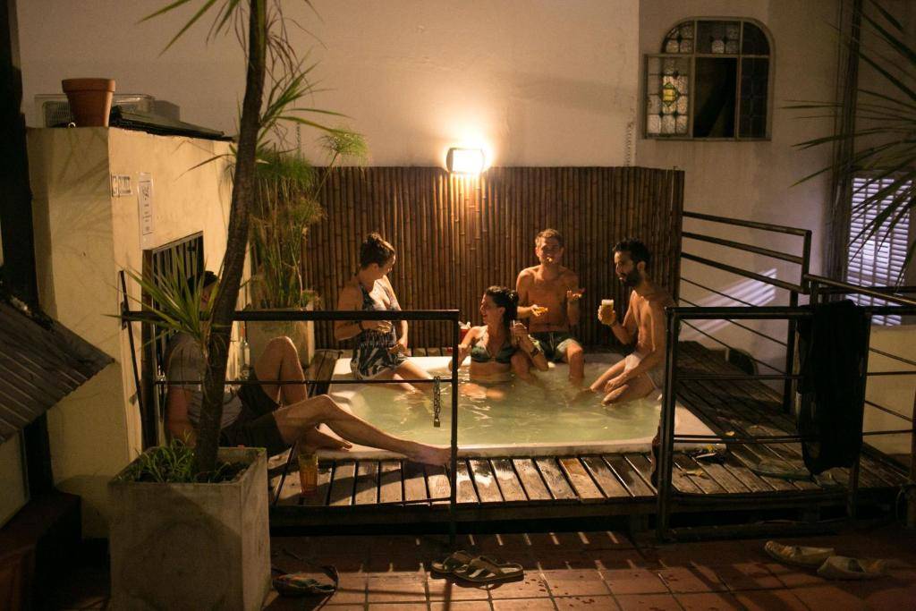 Sabatico Travelers Hostel & Guesthouse