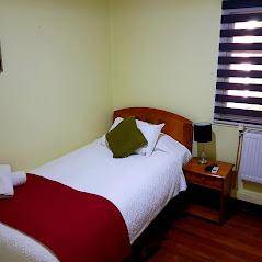 Hostal Almenas